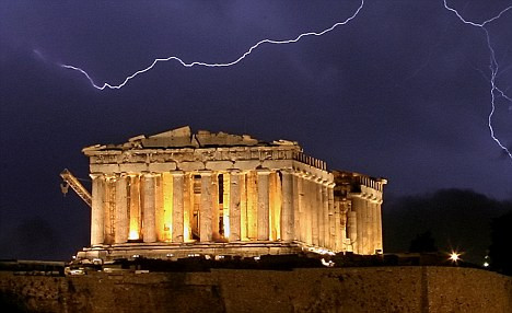 Ελλάδα: Ίδια τραγωδία, διαφορετικό σενάριο