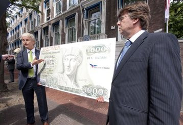 Ολλανδία: Ηγέτης του ακροξεξιού κόμματος PVV ζήτησε να βγει η Ελλάδα από την Ευρωζώνη