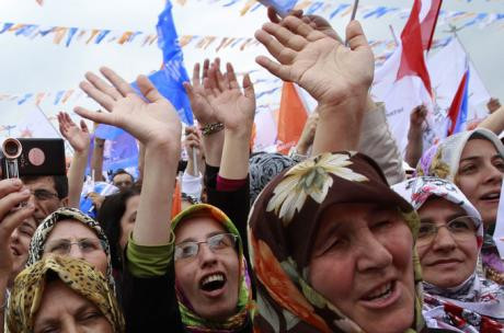 Εκλογές στην Τουρκία: Αυτοδυναμία του Ερντογάν