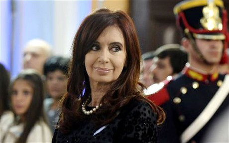 Υποψήφια για δεύτερη θητεία η πρόεδρος Κίρσνερ στην Αργεντινή