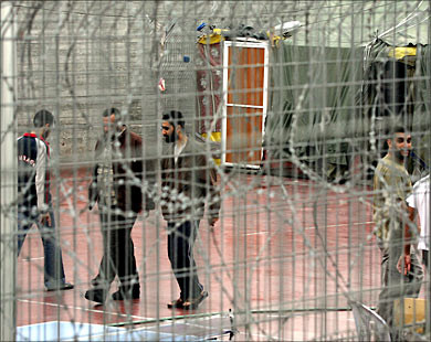 Σκλήρυνση των συνθηκών φυλάκισης των Παλαιστίνιων επιθυμεί το Ισραήλ