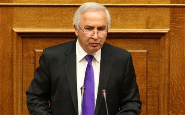 Προπηλακίστηκε ο βουλευτής του ΠΑΣΟΚ, Αλέξανδρος Αθανασιάδης