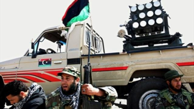 Εξηγήσεις για τα όπλα προς τους Λίβυους εξεγερμένους ζητά η Μόσχα