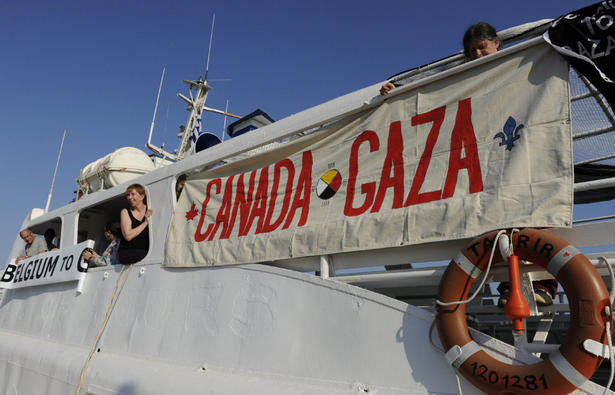 Συλλήψεις ακτιβιστών από το πλοίο «Tahrir» στον Άγιο Νικόλαο