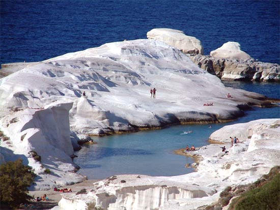 Γεννήτριες και φέτος σε δέκα νησιά