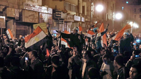 «Προειδοποιεί» τους Αιγύπτιους διαδηλωτές το Ανώτατο Στρατιωτικό Συμβούλιο