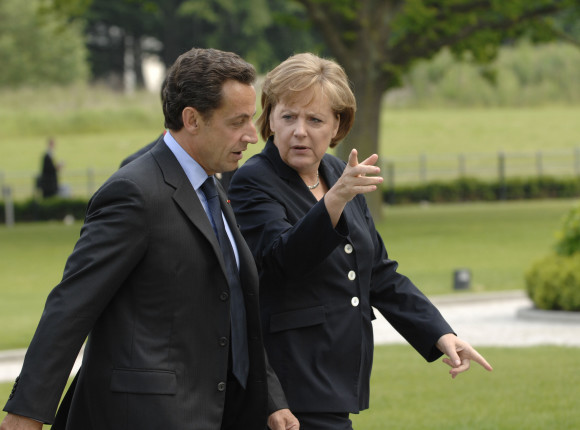 Canard Enchaine: Για εγκληματικό εγωισμό κατηγόρησε τη Γερμανία ο Σαρκοζί