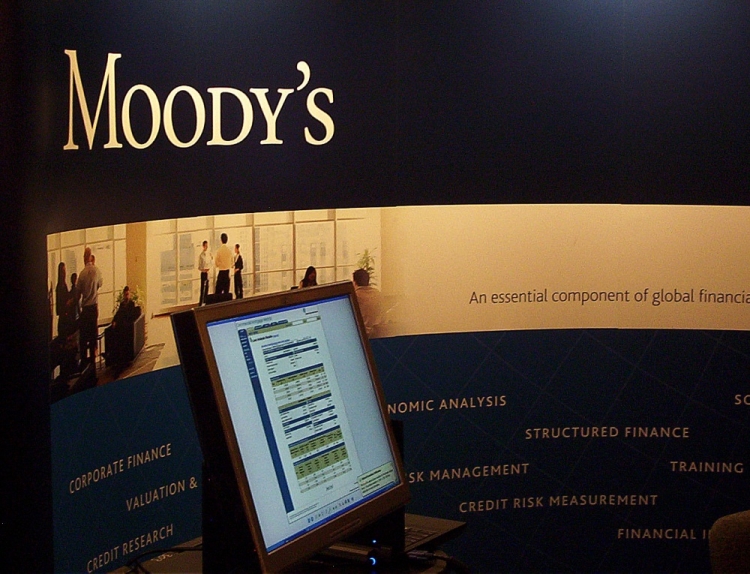 Η Moody’s υποβαθμίζει το δήμο Αθηναίων