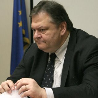 Τη στήριξη των επιχειρηματιών επιθυμεί η κυβέρνηση