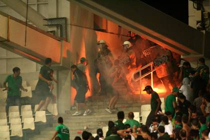 Συλλήψεις και προσαγωγές στο ΟΑΚΑ κατά τα χθεσινά επεισόδια