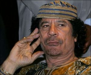 Συνομιλίες ζήτησε ο Καντάφι