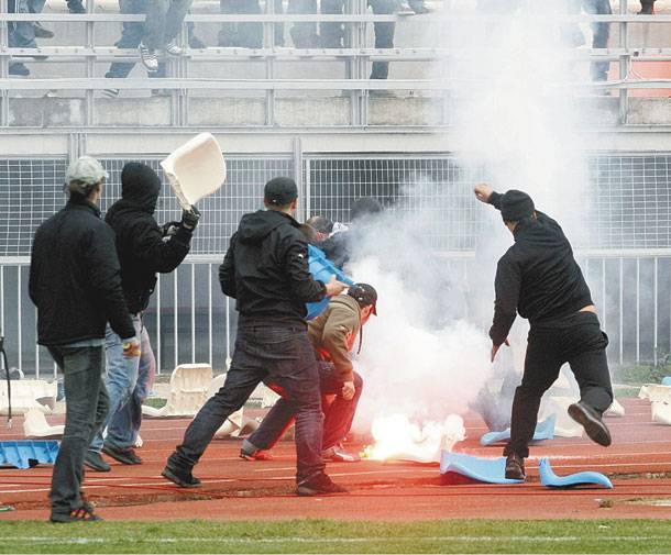 Στο «μη παρέκει» το ελληνικό ποδόσφαιρο