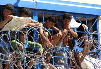 Παραβίαση δικαιωμάτων κρατούμενων μεταναστών στην Ελλάδα από τη Frontex