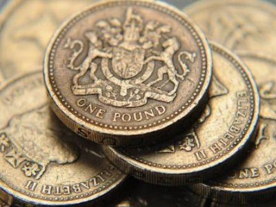 Αυξάνεται το έλλειμμα στη Βρετανία παρά το πρόγραμμα λιτότητας
