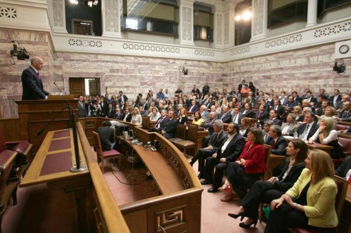 Κυβέρνηση στα πρόθυρα νευρικής κρίσης