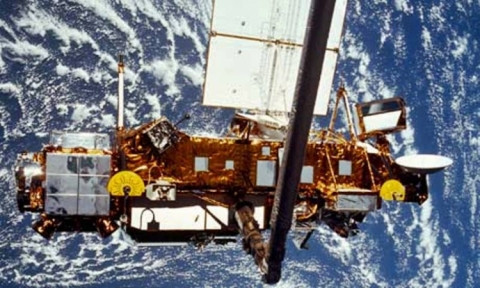 Μεταξύ Ελλάδας και Ιταλίας αναμένεται να πέσει ο δορυφόρος της NASA