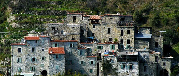 Μεσαιωνικό ιταλικό χωριό γίνεται… πράσινο