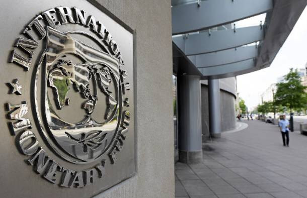 Αύξηση των κεφαλαίων του ερευνά το ΔΝΤ σύμφωνα με τη Wall Street Journal