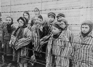Ανοίγουν εκατοντάδες «παγωμένες» υποθέσεις για εγκλήματα Ναζί