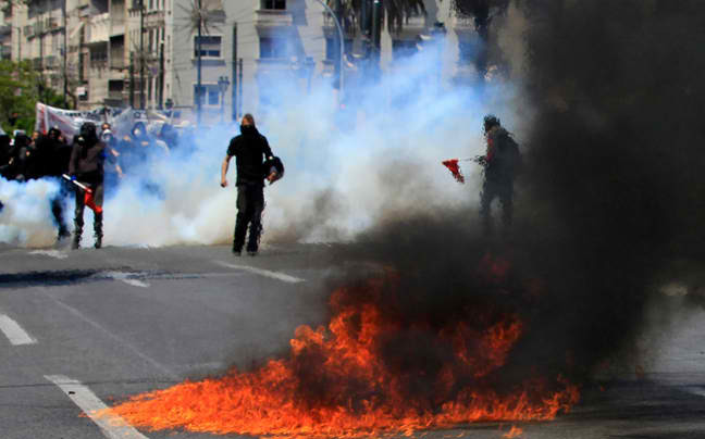Le Figaro:  Η Ελλάδα έτοιμη να εκραγεί