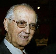 Πέθανε σε ηλικία 85 ετών ο τελευταίος κομμουνιστής ηγέτης της Αλβανίας