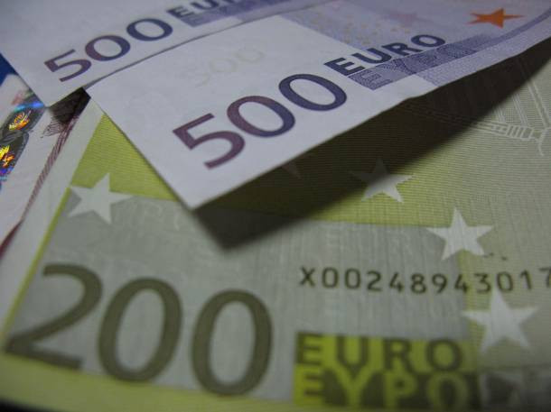 Άντληση 1,6 δις ευρώ από τη δημοπρασία εντόκων γραμματίων