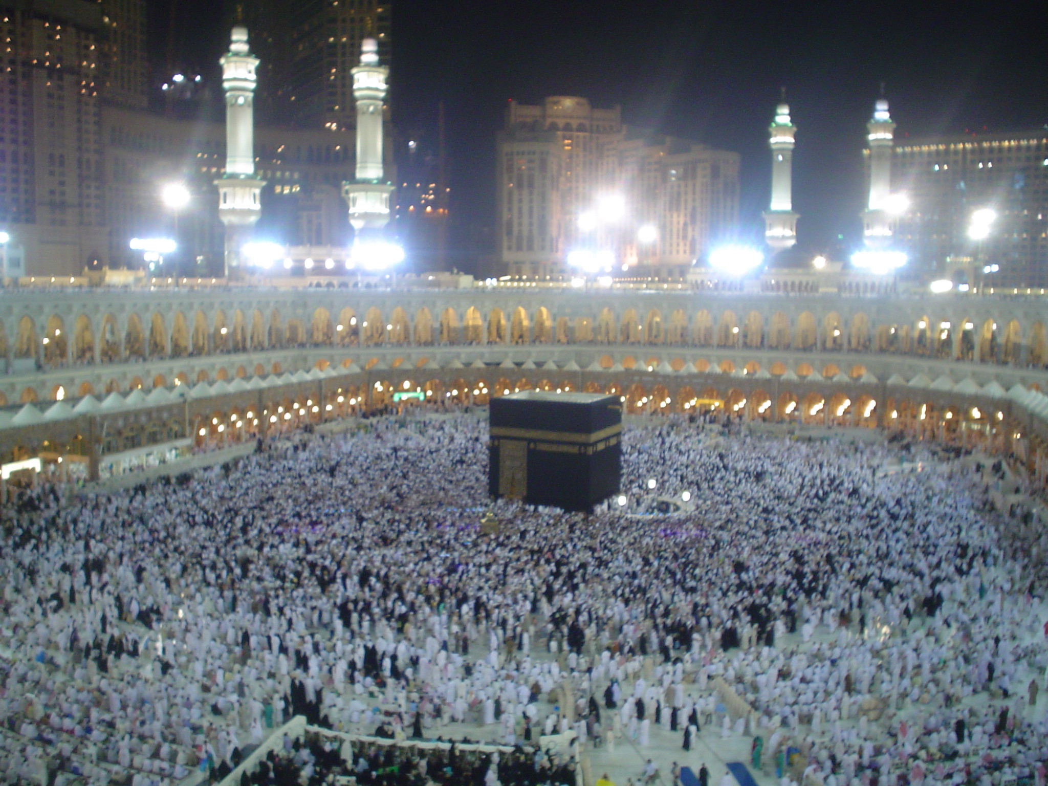 Εκατομμύρια μουσουλμάνοι στο ετήσιο προσκύνημα στη Μέκκα