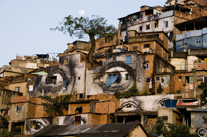 Επιχείρηση ανακατάληψης της μεγαλύτερης φαβέλας του Ρίο