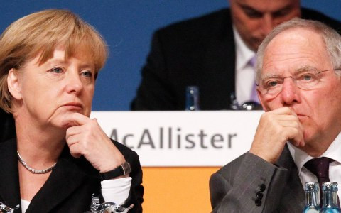 CDU: H πόρτα της εξόδου από το ευρώ είναι ανοιχτή