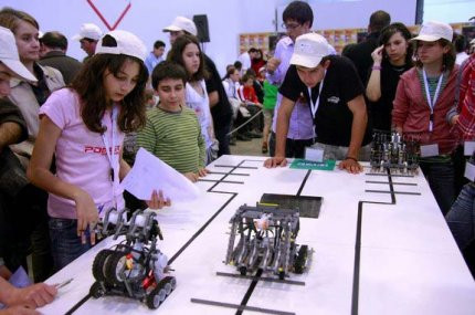 Παγκόσμια Ολυμπιάδα Ρομποτικής: Έλληνες έφηβοι συμμετέχουν με ρομπότ αναδάσωσης