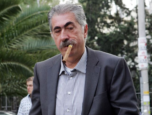 Μάκης Ψωμιάδης: Ιδού ο μεγαλύτερος Έλληνας απατεώνας, γράφει η Bild