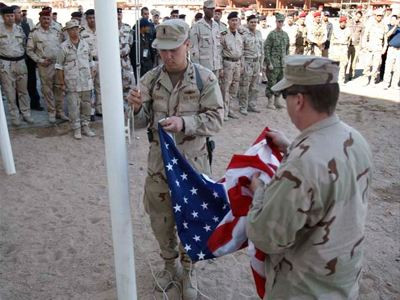 Αποχώρησαν και οι τελευταίοι Αμερικανοί από το Ιράκ (βίντεο)