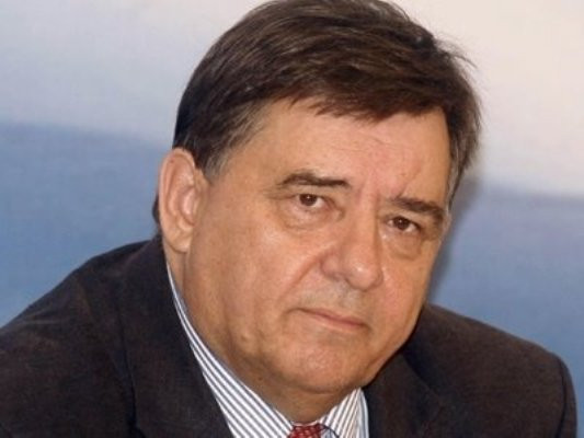 Γ. Καρατζαφέρης: “Δεν μπορούμε να έχουμε κυβέρνηση ΠΑΣΟΚ, απλώς με άλλο πρωθυπουργό”