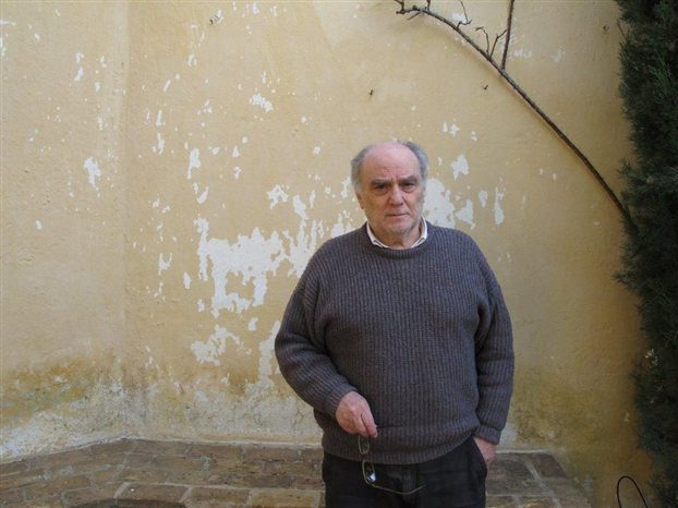 Στέλιος Ράμφος : Οι Έλληνες ζουν σε συνθήκες παράνοιας και σχιζοφρένειας