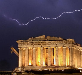 FT: Κρίσιμο το επόμενο τρίμηνο για την Ελλάδα