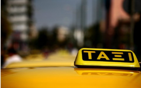 «Συγκλίνουσες απόψεις» Βορίδη – ιδιοκτητών ταξί για την απελευθέρωση