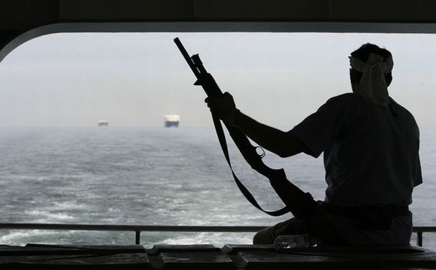 Στη Βουλή το νομοσχέδιο για τους ένοπλους φρουρούς στα πλοία