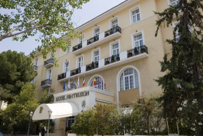 Συνελήφθη για χρέη ο ιδιοκτήτης του ξενοδοχείου «Πεντελικόν»