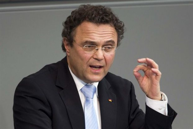Υπέρ της εξόδου της Ελλάδας από την Ευρωζώνη ο γερμανός υπουργός Εσωτερικών
