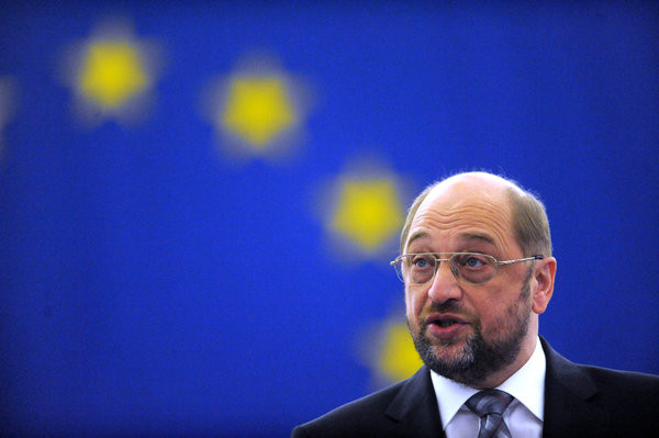 Μ. Σουλτς: Η διάλυση της ευρωζώνης θα προκαλούσε ολοκαύτωμα