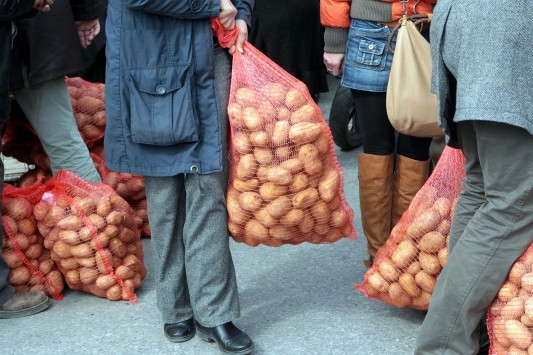 Γενόσημες πατάτες Περισσού. Του Ξενοφώντα Μπρουντζάκη