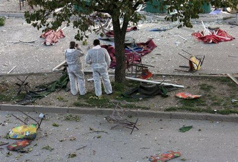 Επίθεση με βόμβα μολότοφ στην πρεσβεία της ΠΓΔΜ στην Πρίστινα