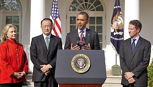 Ο Τζιμ Γιονγκ Κιμ υποψήφιος επικεφαλής της Παγκόσμιας Τράπεζας