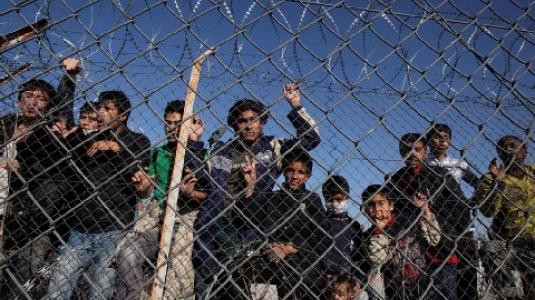 Υπέρ των κέντρων κράτησης μεταναστών η Κεντρική Μακεδονία