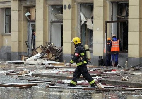 Μόσχα: Δώδεκα μετανάστες νεκροί από πυρκαγιά σε αποθήκη σκεπαστής αγοράς