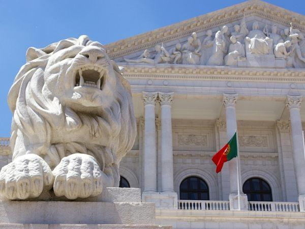 Ενέκρινε το Δημοσιονομικό Σύμφωνο η πορτογαλική Βουλή