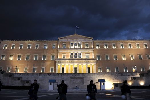 Ψηφοδέλτια, συμπράξεις και… «δεσμεύσεις»