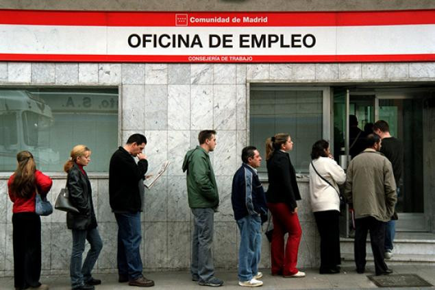 Νέο ιστορικό ρεκόρ ανεργίας στην Ισπανία