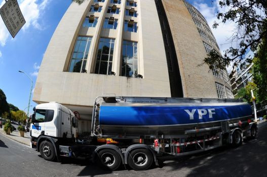Μέτρα σε βάρος της Αργεντινής για την YFP προανήγγειλε η ΕΕ