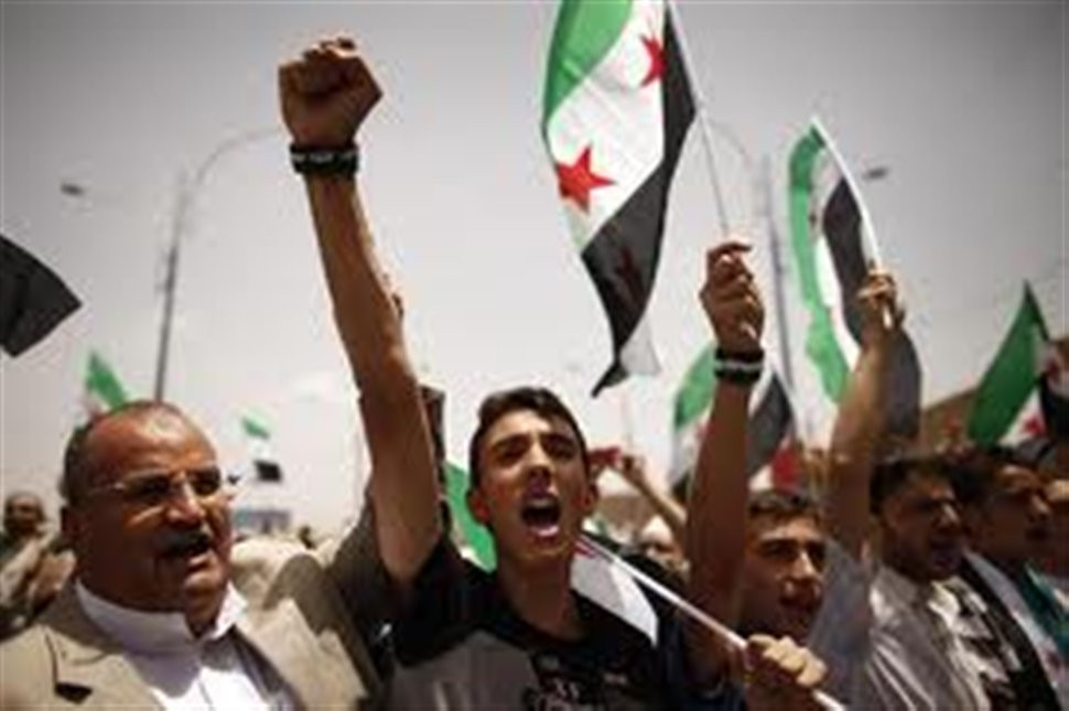 Όπλα από τη διεθνή κοινότητα ζητούν οι Σύροι αντικαθεστωτικοί